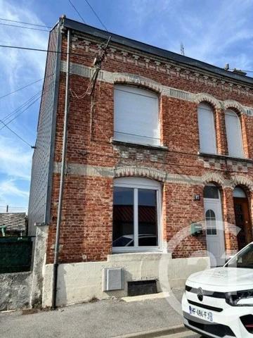 Maison à vendre  5 pièces - 93,58 m 2   ST QUENTIN  - 02