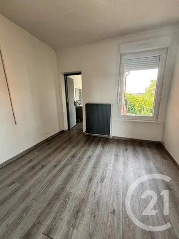 Maison à vendre  5 pièces - 93,58 m 2   ST QUENTIN  - 02