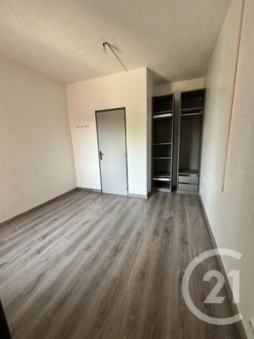 Maison à vendre  5 pièces - 93,58 m 2   ST QUENTIN  - 02