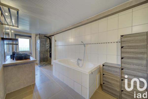 Maison de village 6 pièces de 160 m² à Hatrize (54800)