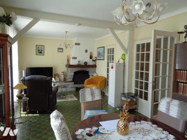 Maison sur sous-sol de 103 m² hab sur terr de 997 m², 3 chbres, dans hameau calme 