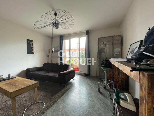 FACULTES - PLACE ROGER SALENGRO - T2 de 44 m²