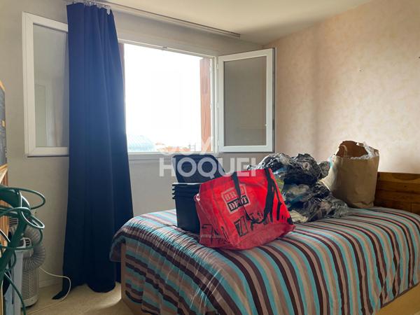 FACULTES - PLACE ROGER SALENGRO - T2 de 44 m²