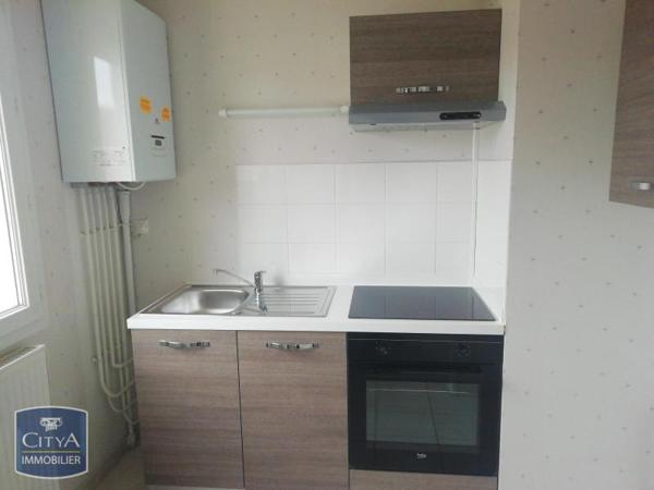 Appartement à louer 2 pièces 47m² Grand-Charmont (25200)