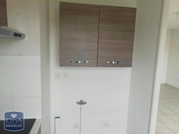 Appartement à louer 2 pièces 47m² Grand-Charmont (25200)