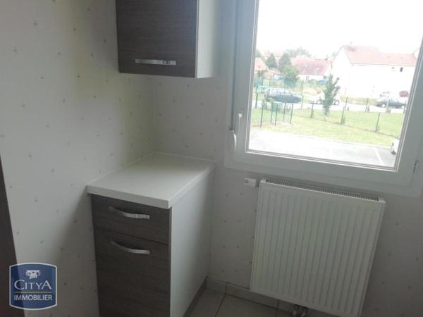 Appartement à louer 2 pièces 47m² Grand-Charmont (25200)