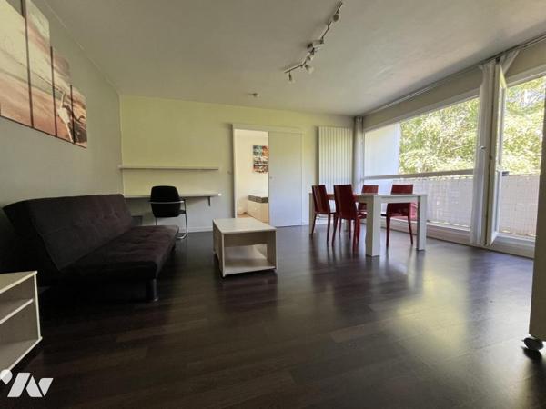 SAINT HERBLAIN, rue du Dr Boubée, appartement type 2 avec balcon et place de stationnement