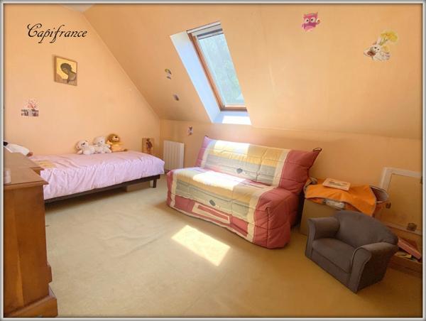 Dpt (93), à vendre maison P5 de 105 m² - Terrain de 395,00 m²