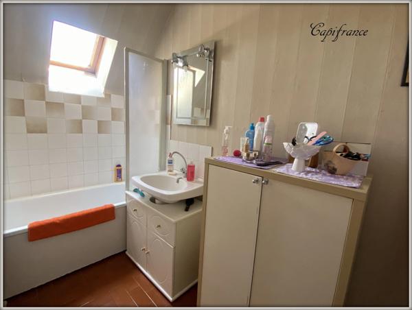 Dpt (93), à vendre maison P5 de 105 m² - Terrain de 395,00 m²