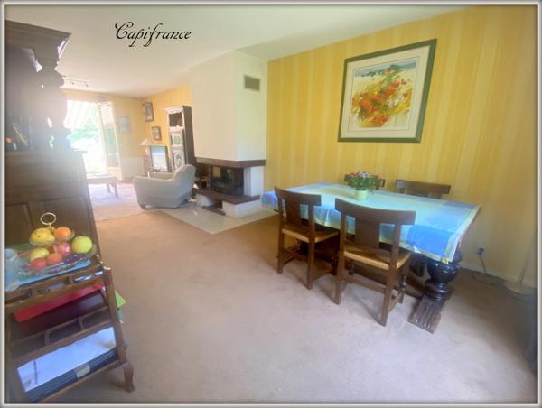 Dpt (93), à vendre maison P5 de 105 m² - Terrain de 395,00 m²