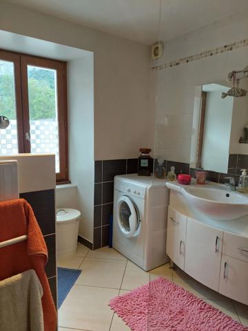 LE PETIT BORNAND LES GLIERES (74), À VENDRE – ENSEMBLE IMMOBILIER COMMERCIAL ET RÉSIDENTIEL