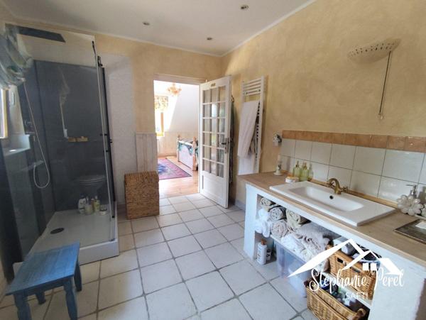 Maison de 260 m² – Terrain 6 300 m² – Calme absolu
