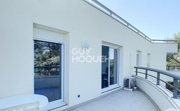 T2 meublé 45 m2 proche Hôpitaux Facultés : bail étudiant, mobilité