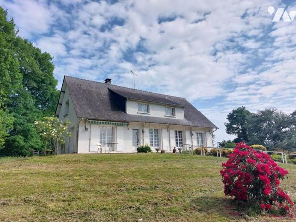  A VENDRE - COSSE LE VIVIEN - PAVILLON AVEC TERRAIN 6532 m² 