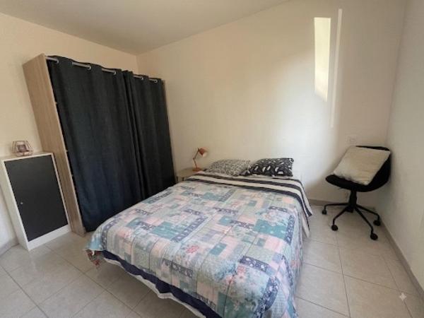 Maison Familiale Trois chambres .
