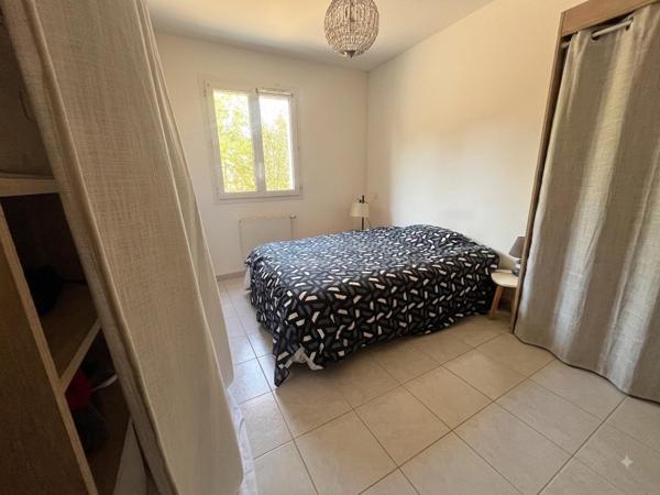 Maison Familiale Trois chambres .