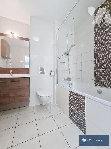 AFERNEY-VOLTAIRE – T4 AVEC TERRASSE & 2 GARAGES – PROCHE DOUANES et COMMODITÉS