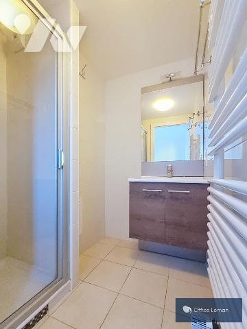 AFERNEY-VOLTAIRE – T4 AVEC TERRASSE & 2 GARAGES – PROCHE DOUANES et COMMODITÉS