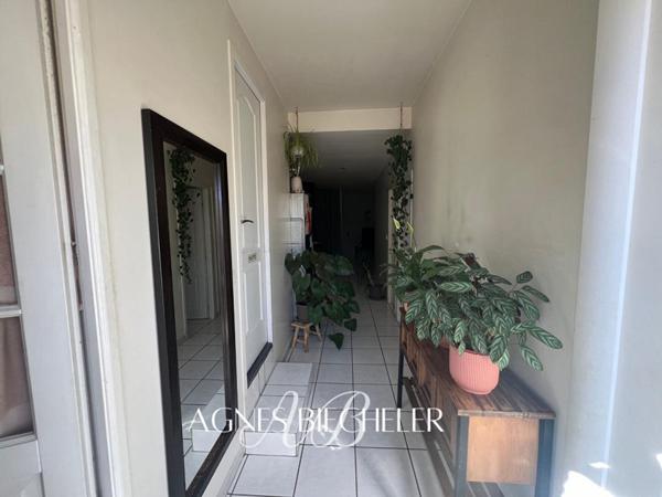 Appartement 3 pièce(s) 75 m2 avec terrasse