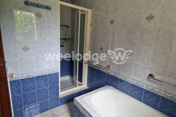 Maison à vendre 4 pièces de 120 m² à Saint-Gaultier