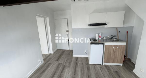 Location Studio 22.2 m² - Brétigny-sur-orge 91220