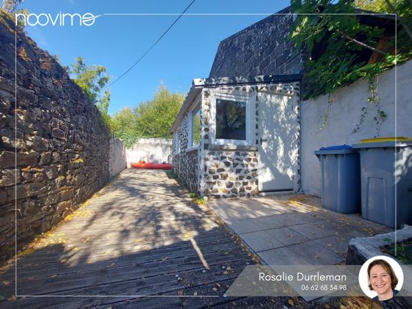 Maison de caractère au coeur du bourg et son jardin secret