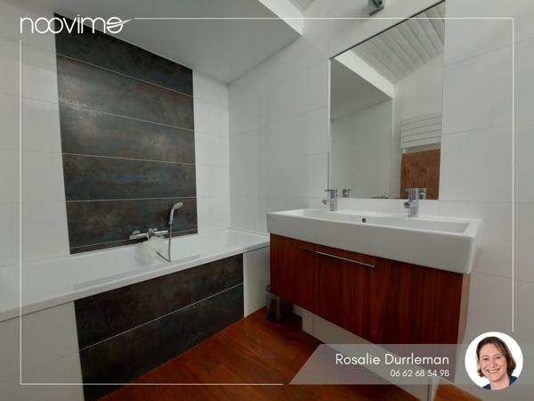 Maison de caractère au coeur du bourg et son jardin secret