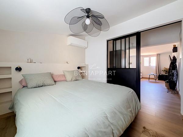 Appartement 3 pièce(s) 2 chambre(s) 49.77 m²