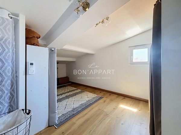 Appartement 3 pièce(s) 2 chambre(s) 49.77 m²