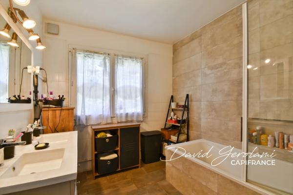 Appartement à vendre 5 pièces LA GRANDE PAROISSE (77)