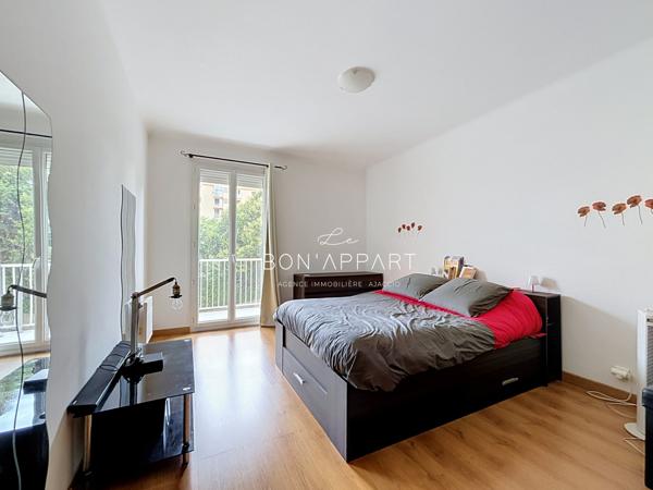 Appartement 3 pièce(s) 2 chambre(s) 79.13 m²