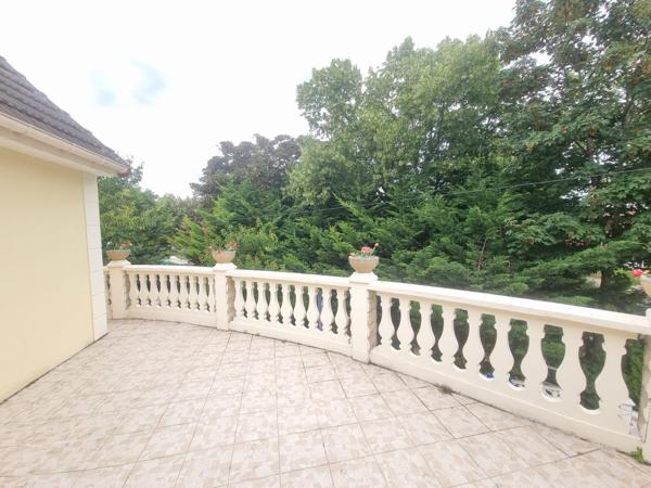 Maison
         11 pièces
        - 420 m² Bien prestige 889 000 € *
