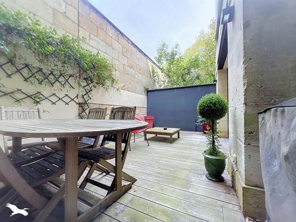 Maison 933 000 € Bordeaux 5 p 220 m² DPE D