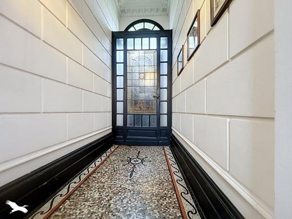 Maison 933 000 € Bordeaux 5 p 220 m² DPE D