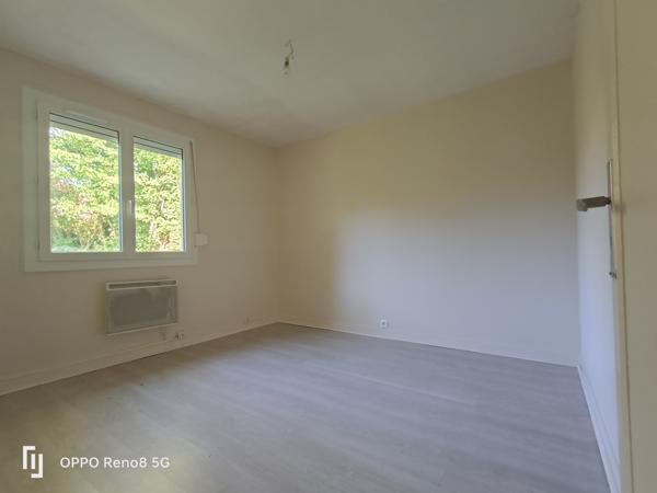 JOLI PAVILLON DE 70 M² HAB REFAIT A NEUF AVEC GARAGE SUR 1450 M² DE TERRAIN CLOS PROCHE TOUTES COMMODITES Ferrières-en-Bray (76220)