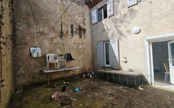 Immeuble à vendre    12 pièces • 274,31 m2 Mazamet