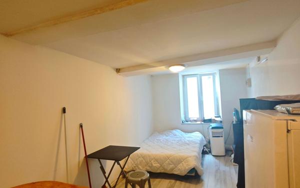 Immeuble à vendre    12 pièces • 274,31 m2 Mazamet