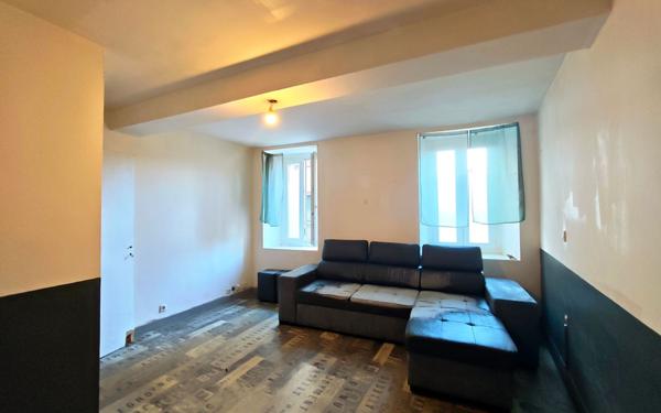 Immeuble à vendre    12 pièces • 274,31 m2 Mazamet