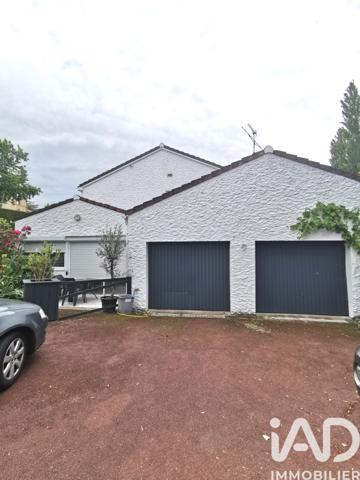 Maison à vendre 9 pièces 311 m² Mouilleron-le-Captif