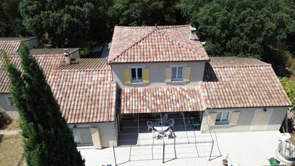 VENTE INTERACTIVE: VILLA ENSOLEILLEE  AVEC 2 GÎTES