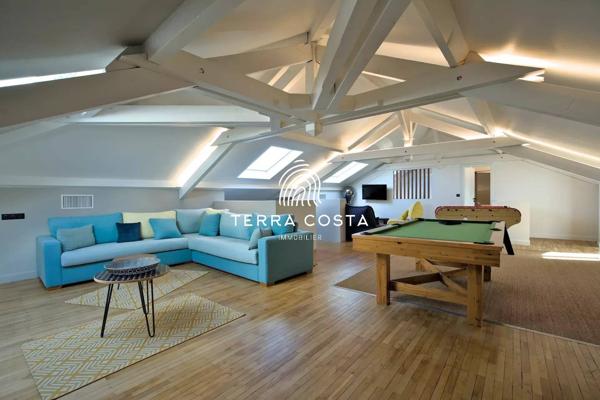 Entre Anglet et Biarritz, propriete contemporaine a pied des 5 Cantons