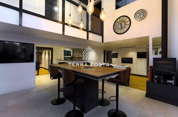Entre Anglet et Biarritz, propriete contemporaine a pied des 5 Cantons