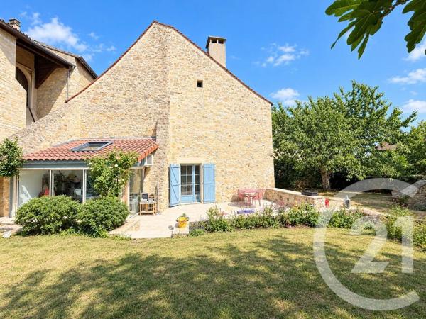 Maison à vendre  6 pièces - 145,85 m 2   GOURDON  - 46