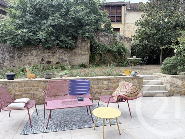Maison à vendre  6 pièces - 145,85 m 2   GOURDON  - 46
