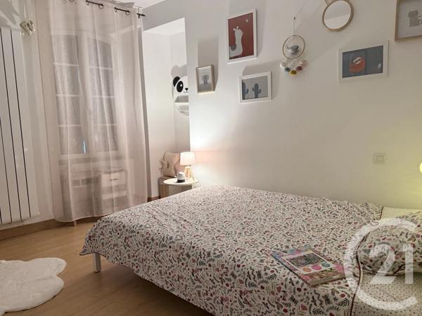 Maison à vendre  6 pièces - 145,85 m 2   GOURDON  - 46