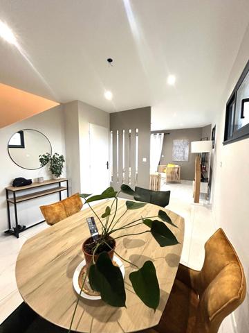 Villa récente construction 2023 5 pièces garage et jardin clos