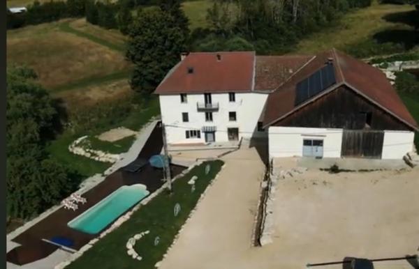 Propriete à vendre 8 pièces HAUTEVILLE LOMPNES (01)