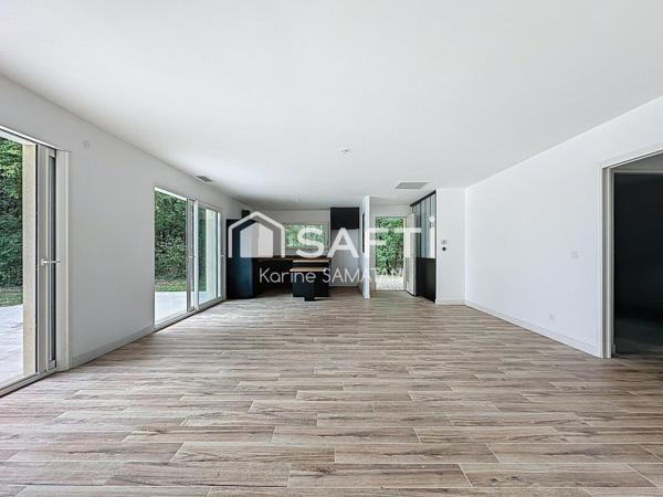 VILLA T5 de 119 m2 avec piscine