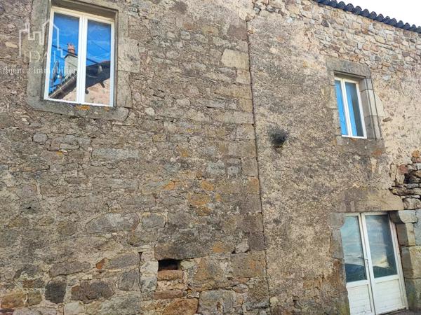 Vente Maison de village 4 pièces 110 m2 à Les Costes-Gozon