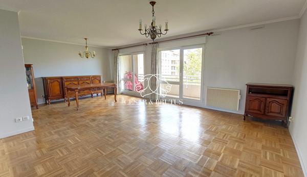 MONPLAISIR/LUMIERE – T4 de 78 m² – 2 Chambres – Double extérieur – Grand Garage